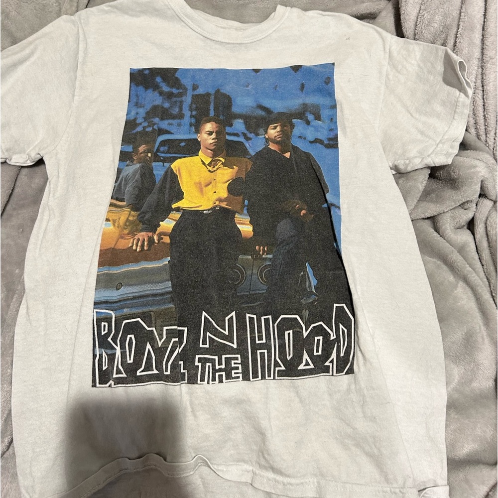 Graphic tee